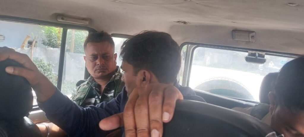 पिस्टल लेकर घूम रहे दो अपराधी गिरफ्तार